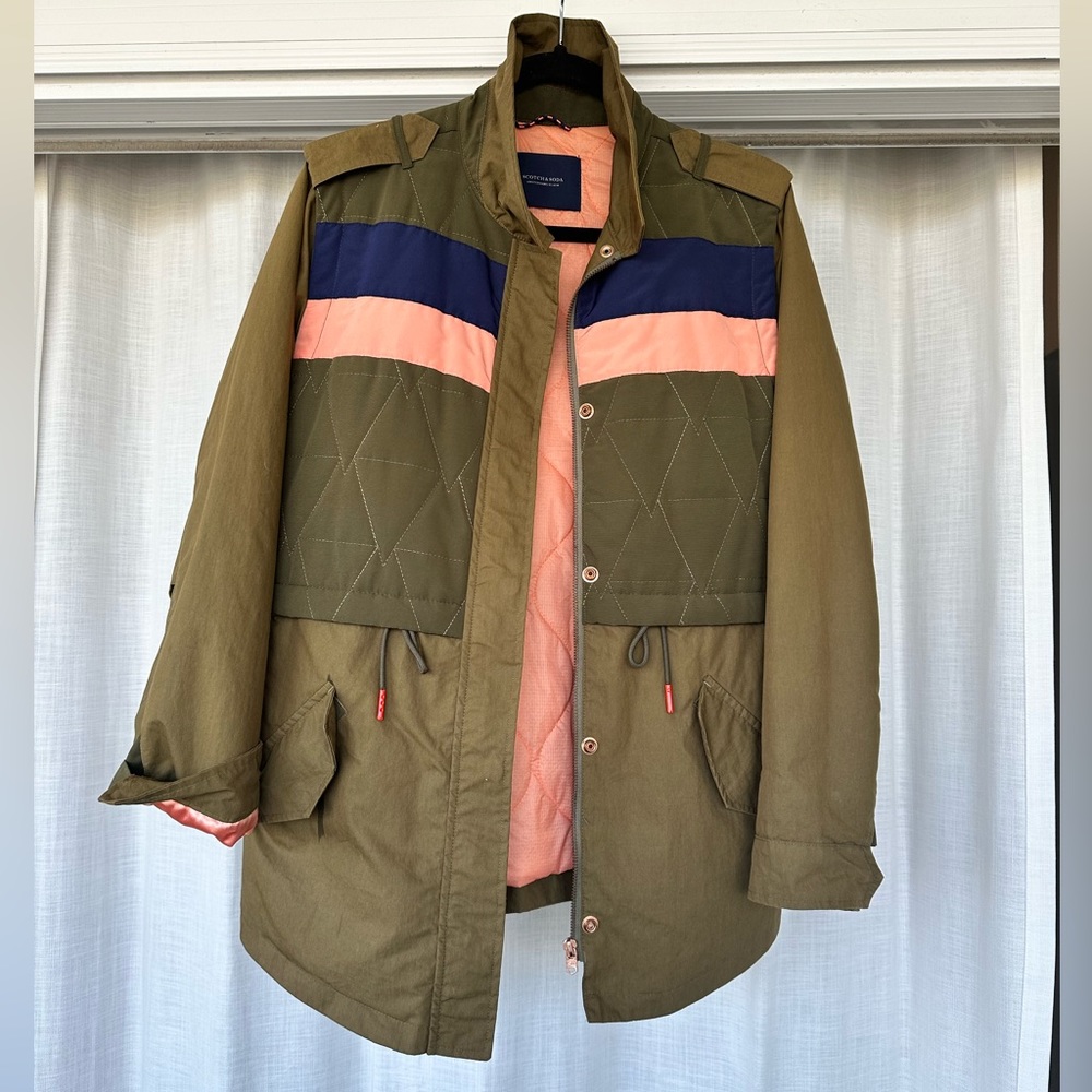 Like New Scotch & Soda Olive Green Jacket with retro vibes! Size Small.